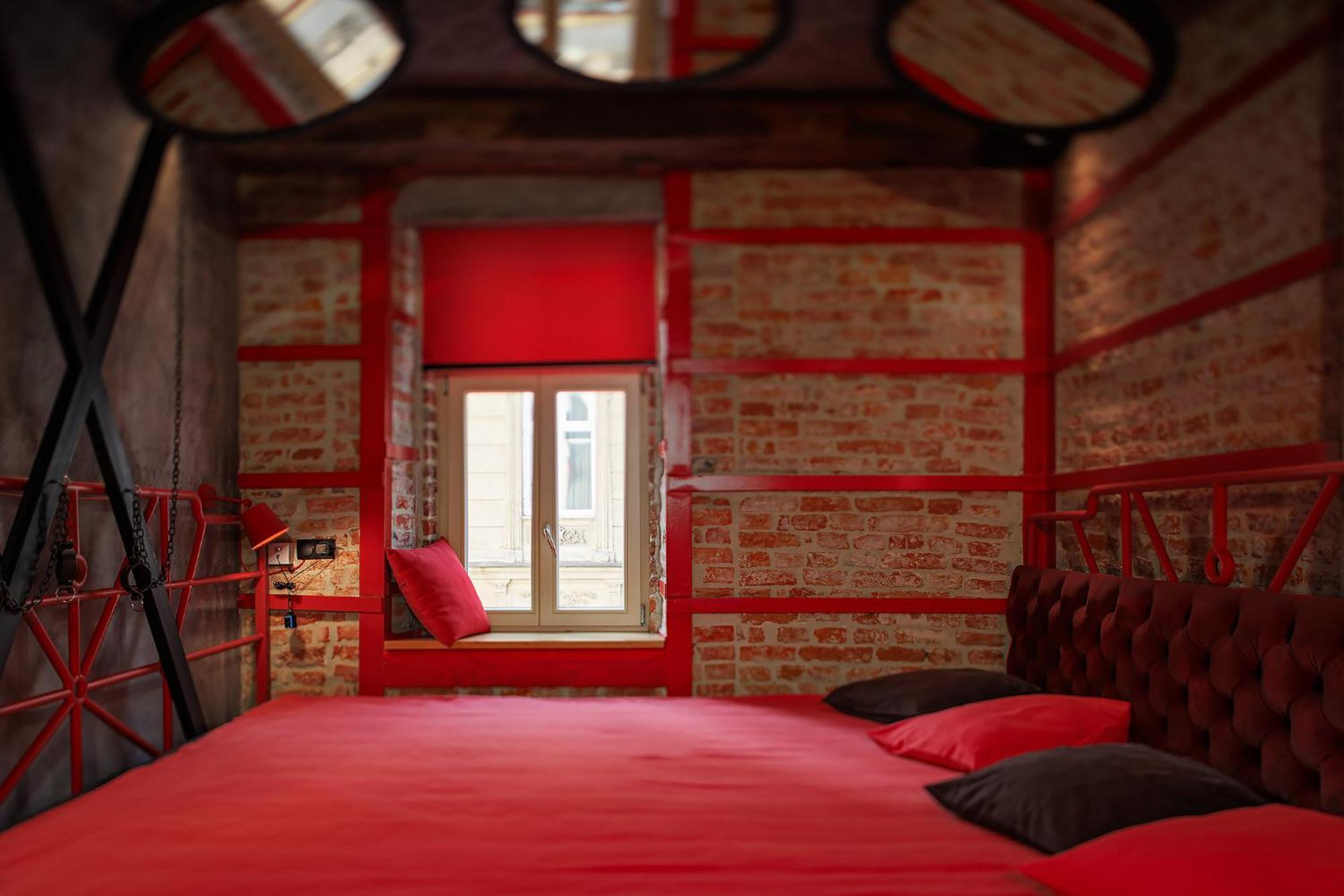 Otel Masoch. & Cafe Lviv