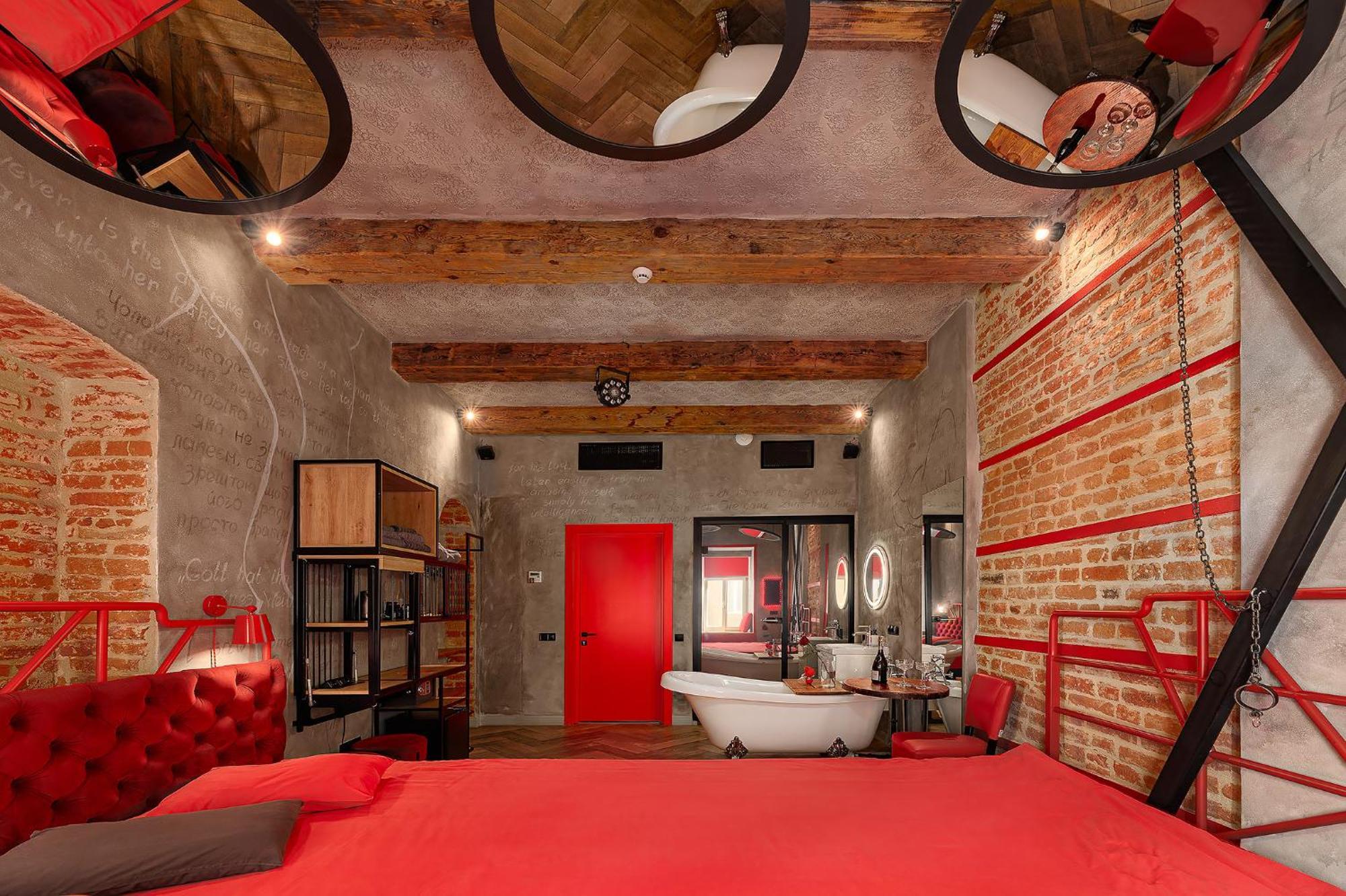 Otel Masoch. & Cafe Lviv