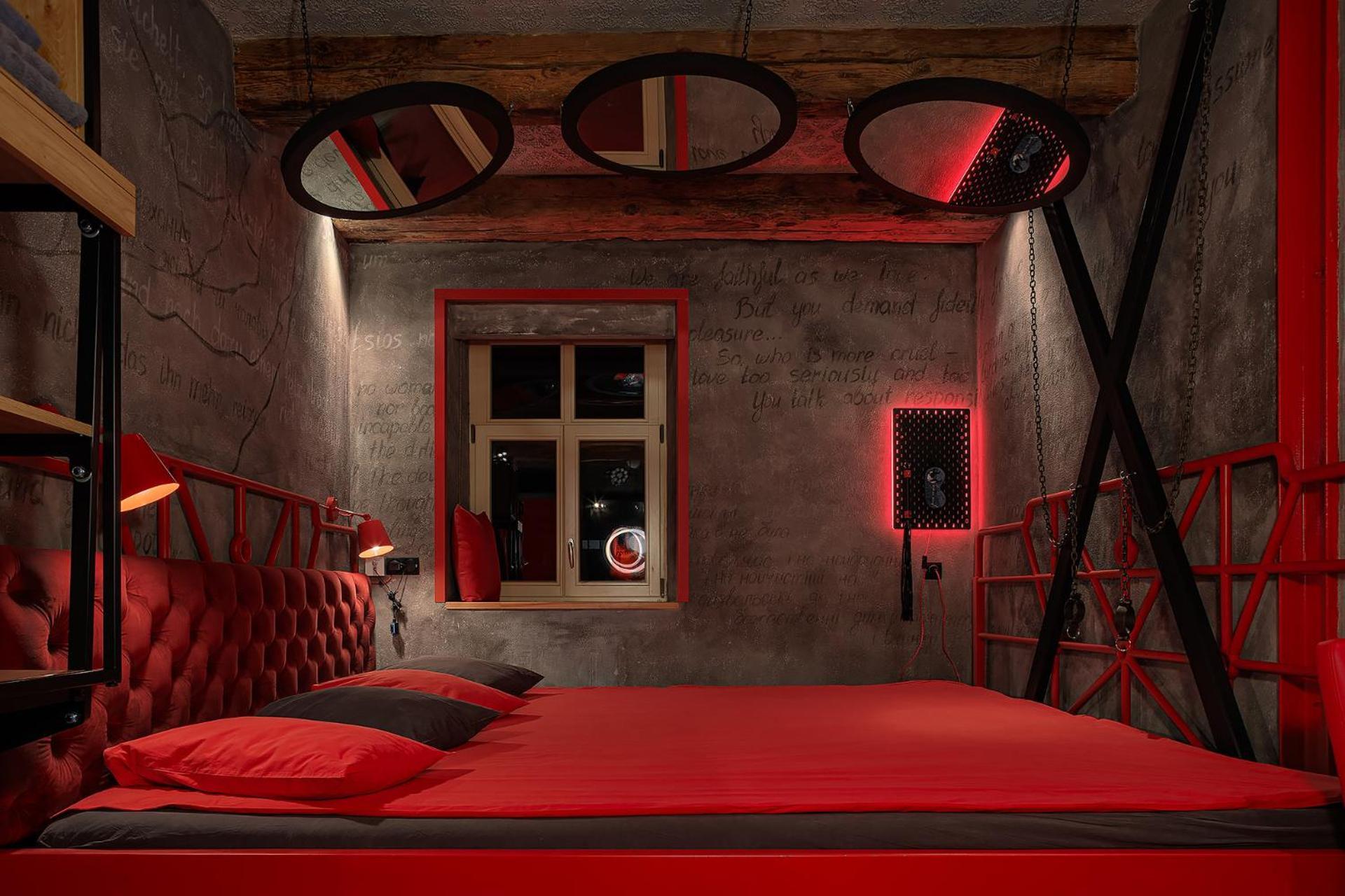 Otel Masoch. & Cafe Lviv