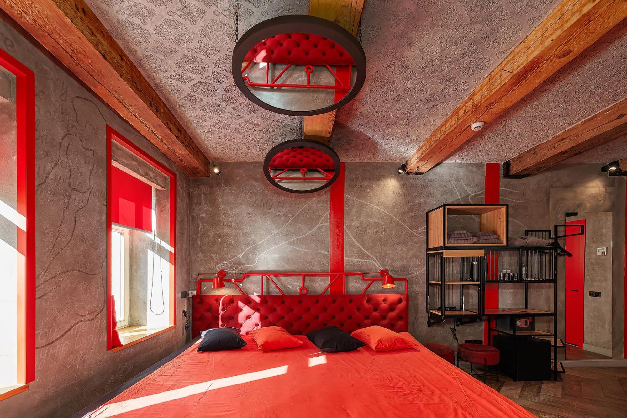 Masoch. & Cafe Otel