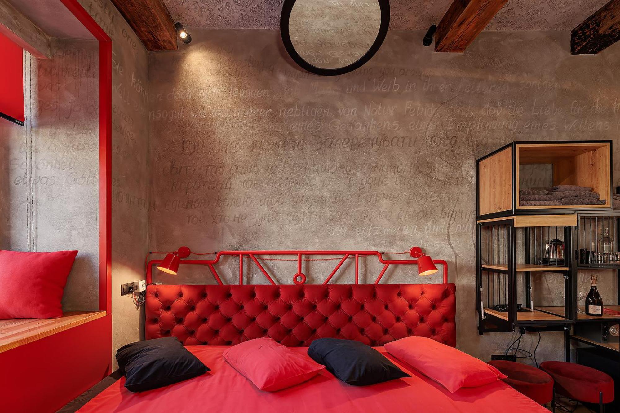 Otel Masoch. & Cafe Lviv
